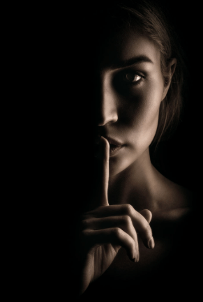 Articolo di Penna a sfera                      “Gli strani&nbsp;silenzi”